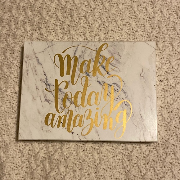 Decor - Picture 1 of 1